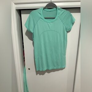 Lululemon Swiftly Tech Short Sleeve Tee Hip Length Mint Green Sz 10 EUC